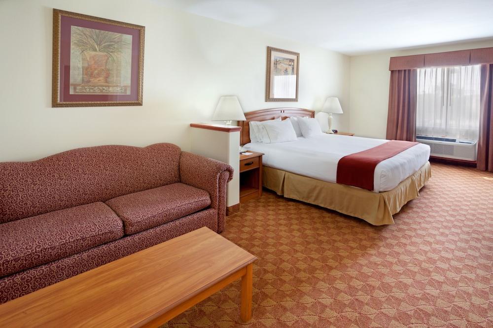 Holiday Inn Express Hotel And Suites Brownsville By Ihg Buitenkant foto