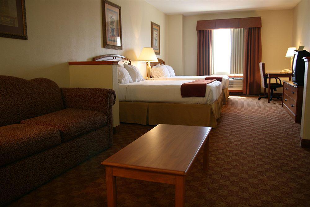 Holiday Inn Express Hotel And Suites Brownsville By Ihg Kamer foto
