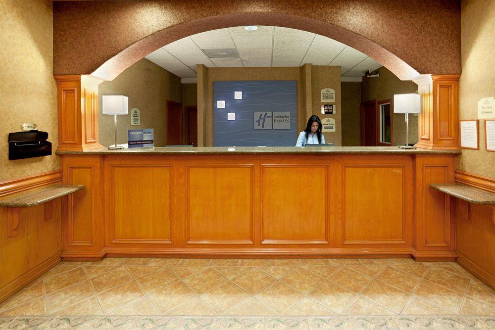Holiday Inn Express Hotel And Suites Brownsville By Ihg Interieur foto