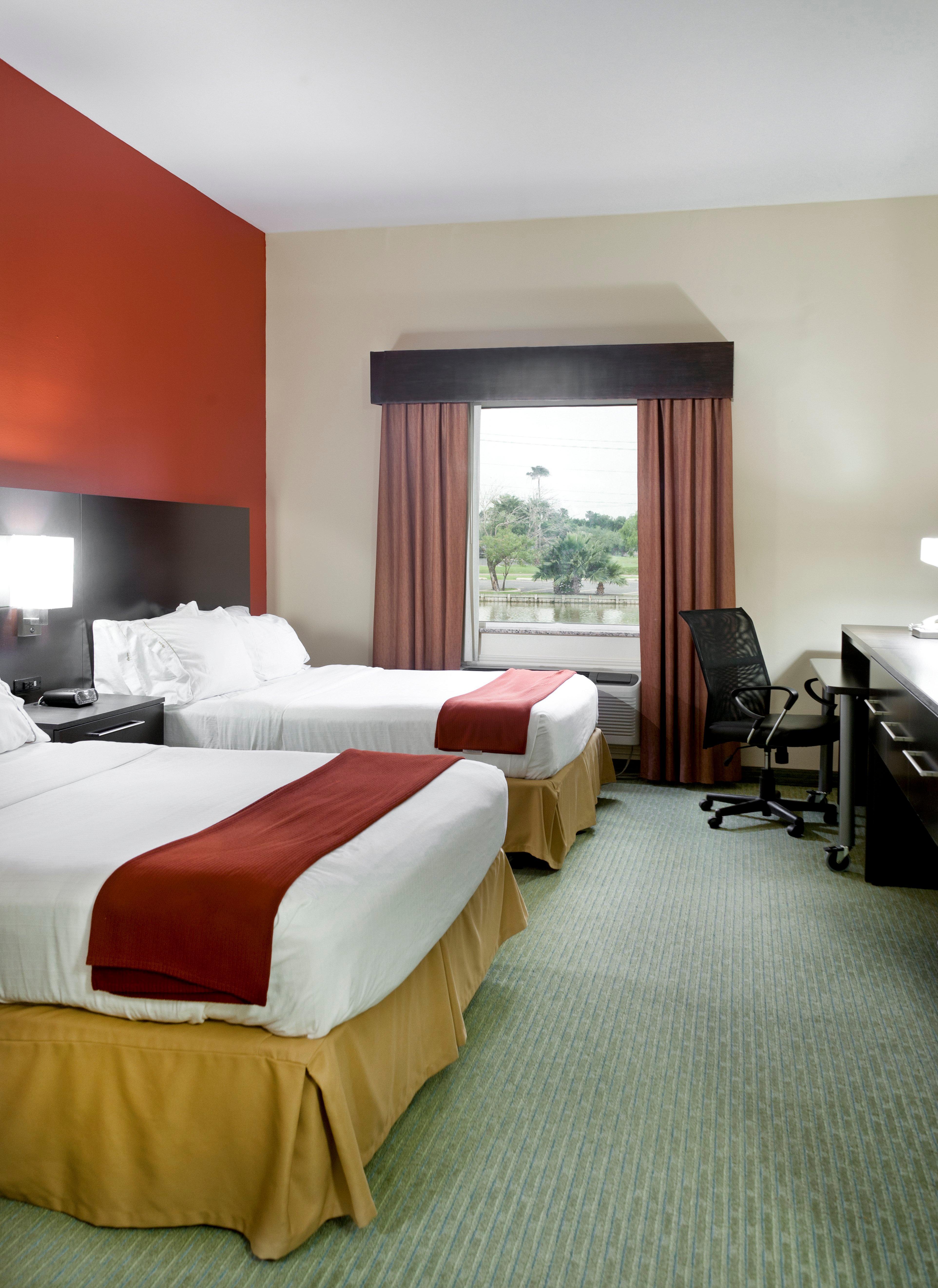 Holiday Inn Express Hotel And Suites Brownsville By Ihg Buitenkant foto