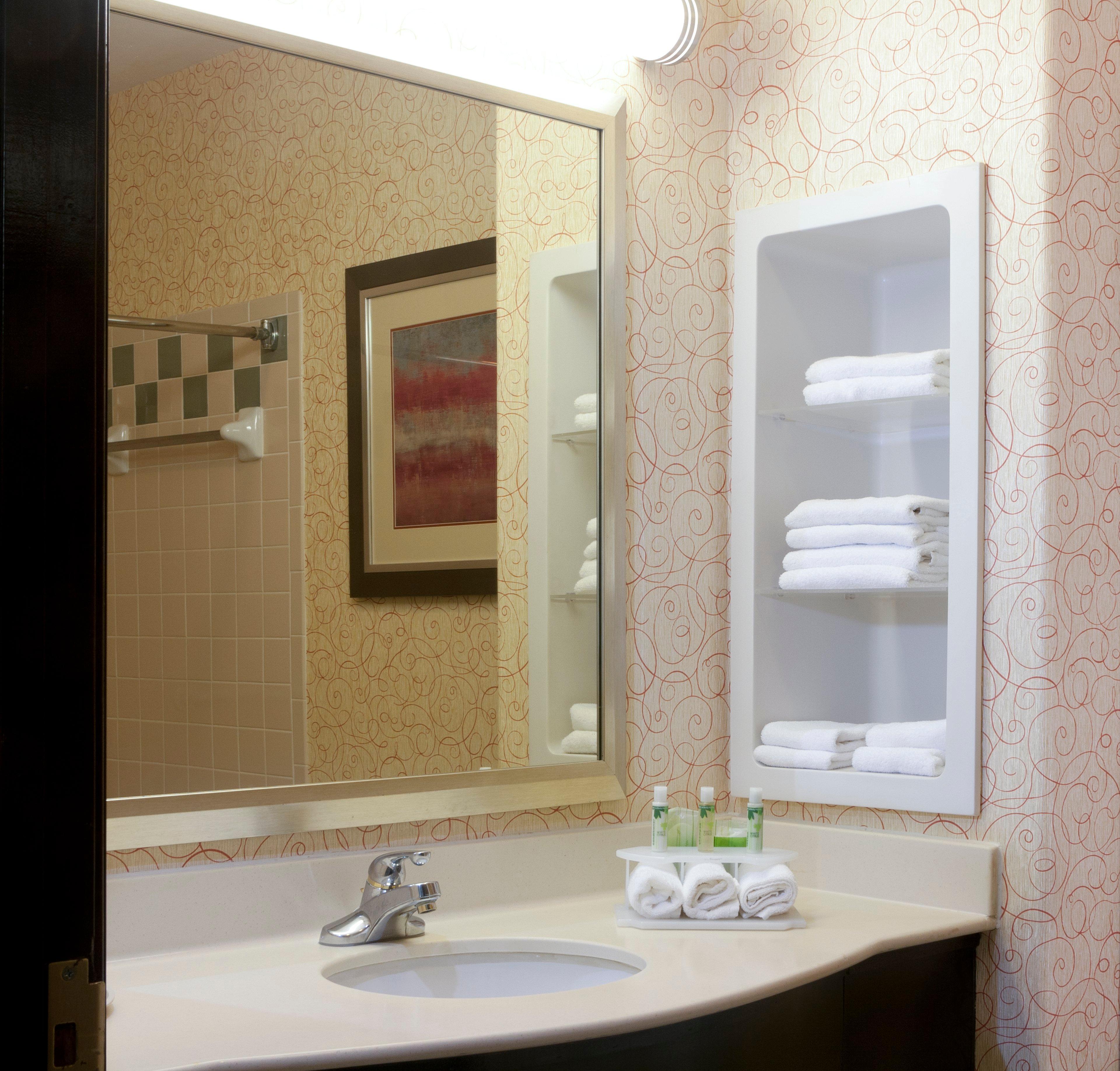 Holiday Inn Express Hotel And Suites Brownsville By Ihg Buitenkant foto