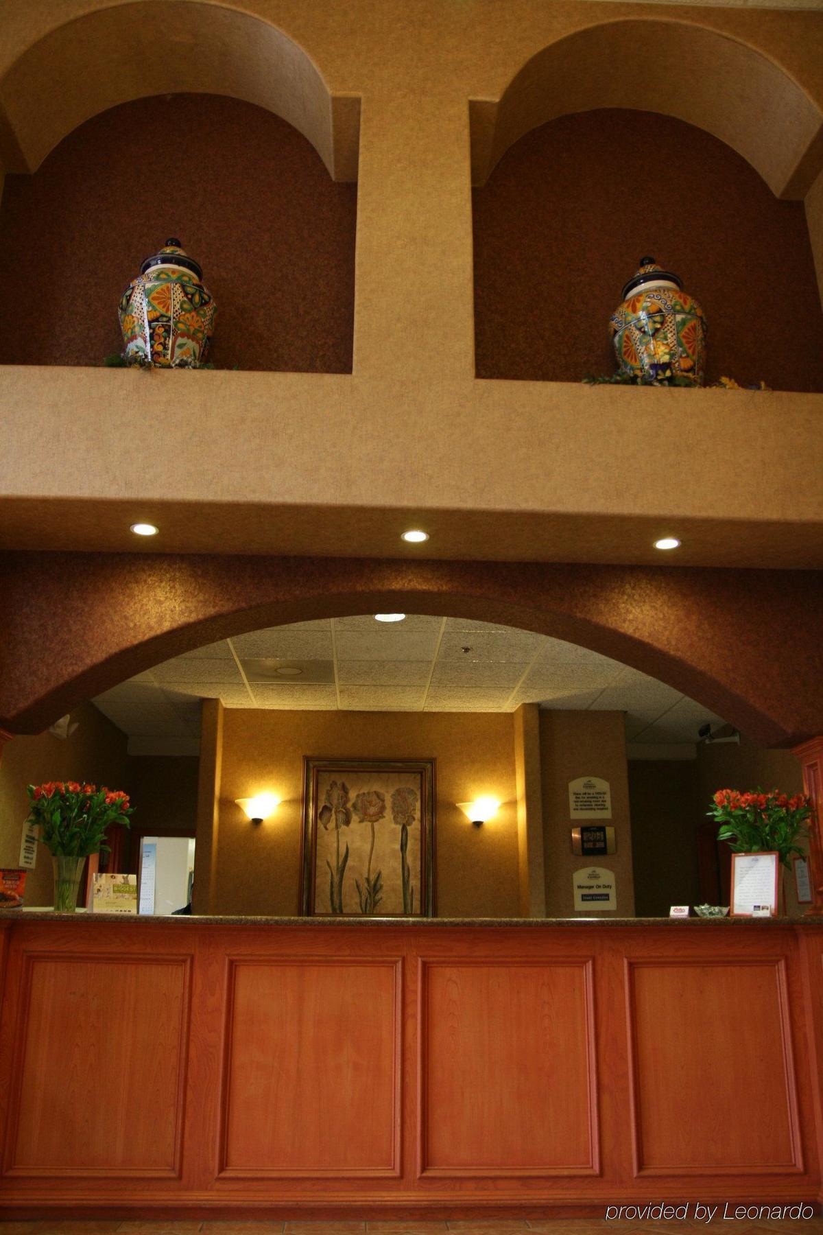 Holiday Inn Express Hotel And Suites Brownsville By Ihg Buitenkant foto