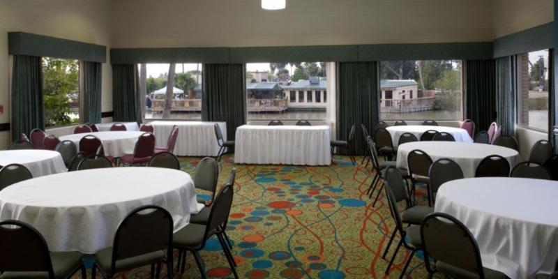 Holiday Inn Express Hotel And Suites Brownsville By Ihg Buitenkant foto