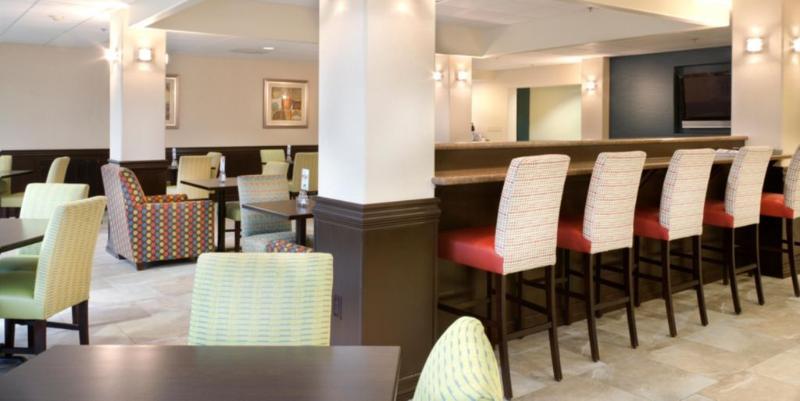 Holiday Inn Express Hotel And Suites Brownsville By Ihg Buitenkant foto