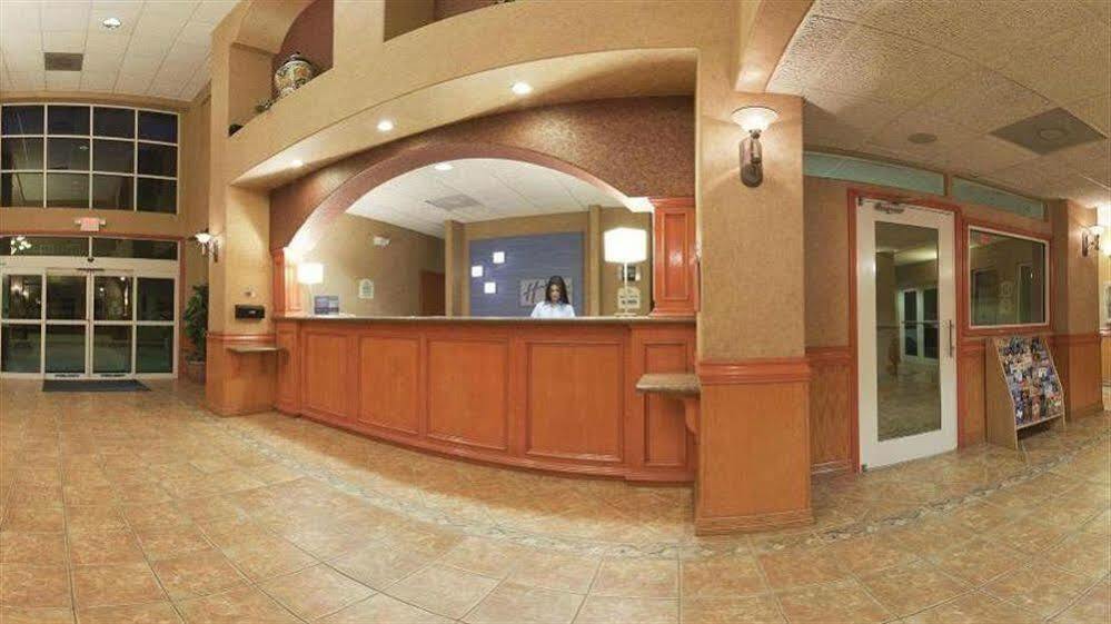 Holiday Inn Express Hotel And Suites Brownsville By Ihg Buitenkant foto
